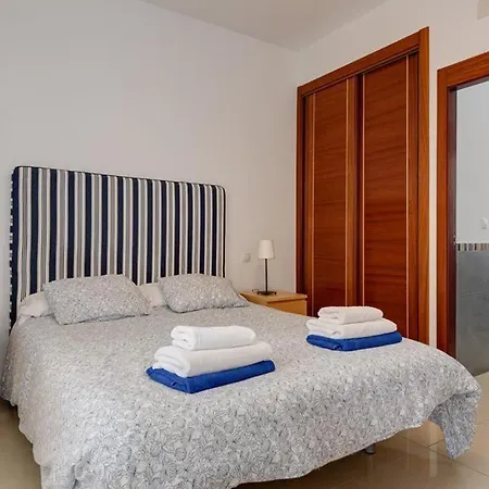 Villa Playa Blanca Sleeps 10 Pool Air Con Wifi