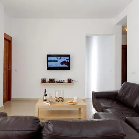 Playa Blanca Sleeps 10 Pool Air Con Wifi * Playa Blanca (Lanzarote)